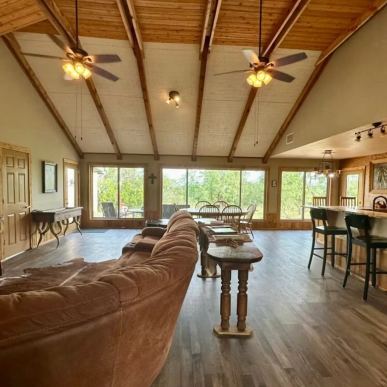 1112 HIGHTOWER ROAD